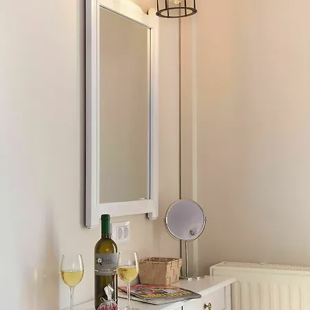 Magnolia Apartment